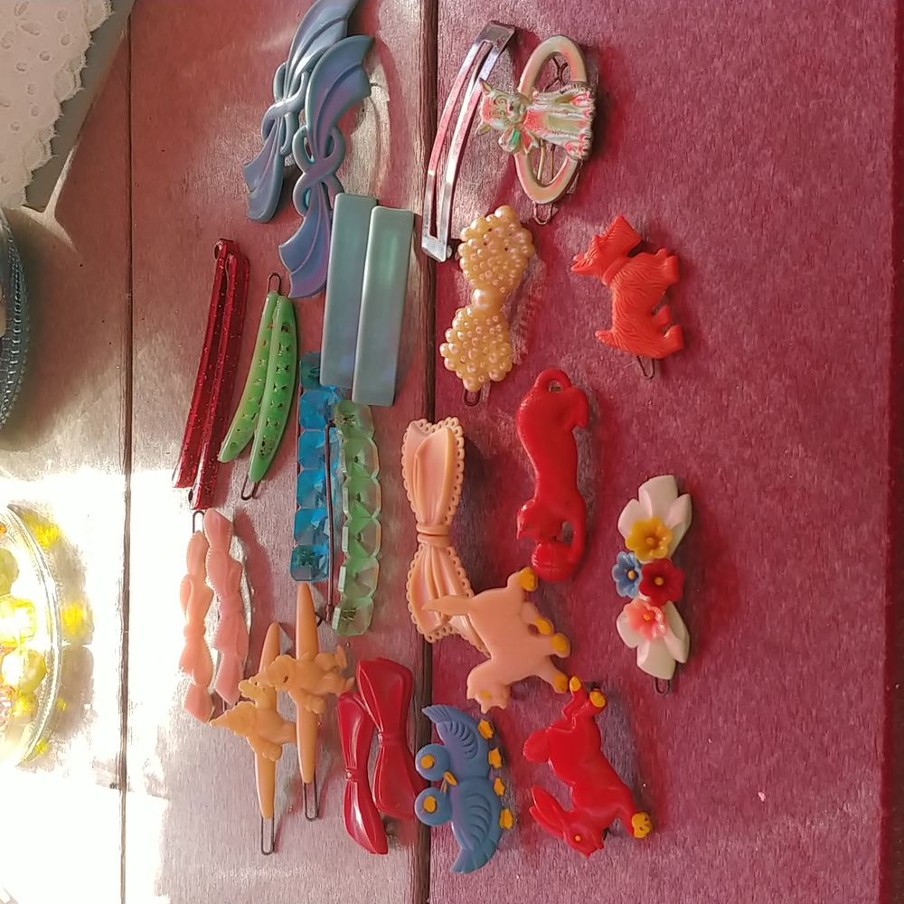 Collection of vintage hair barrettes